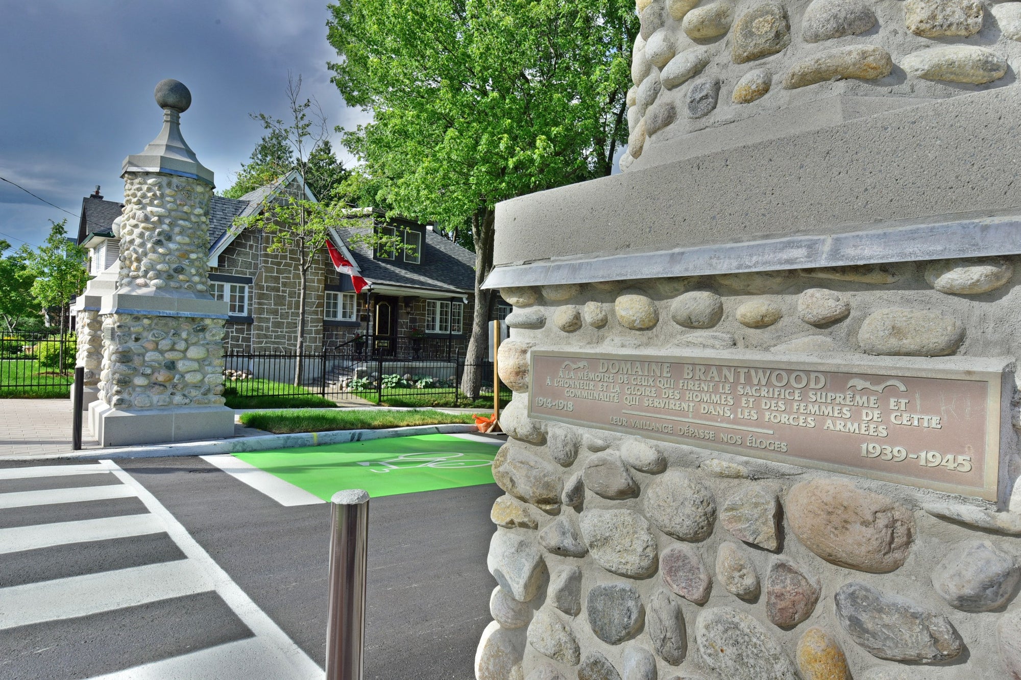 Beckwith Galleries Ottawa location from behind historical stone pillars.