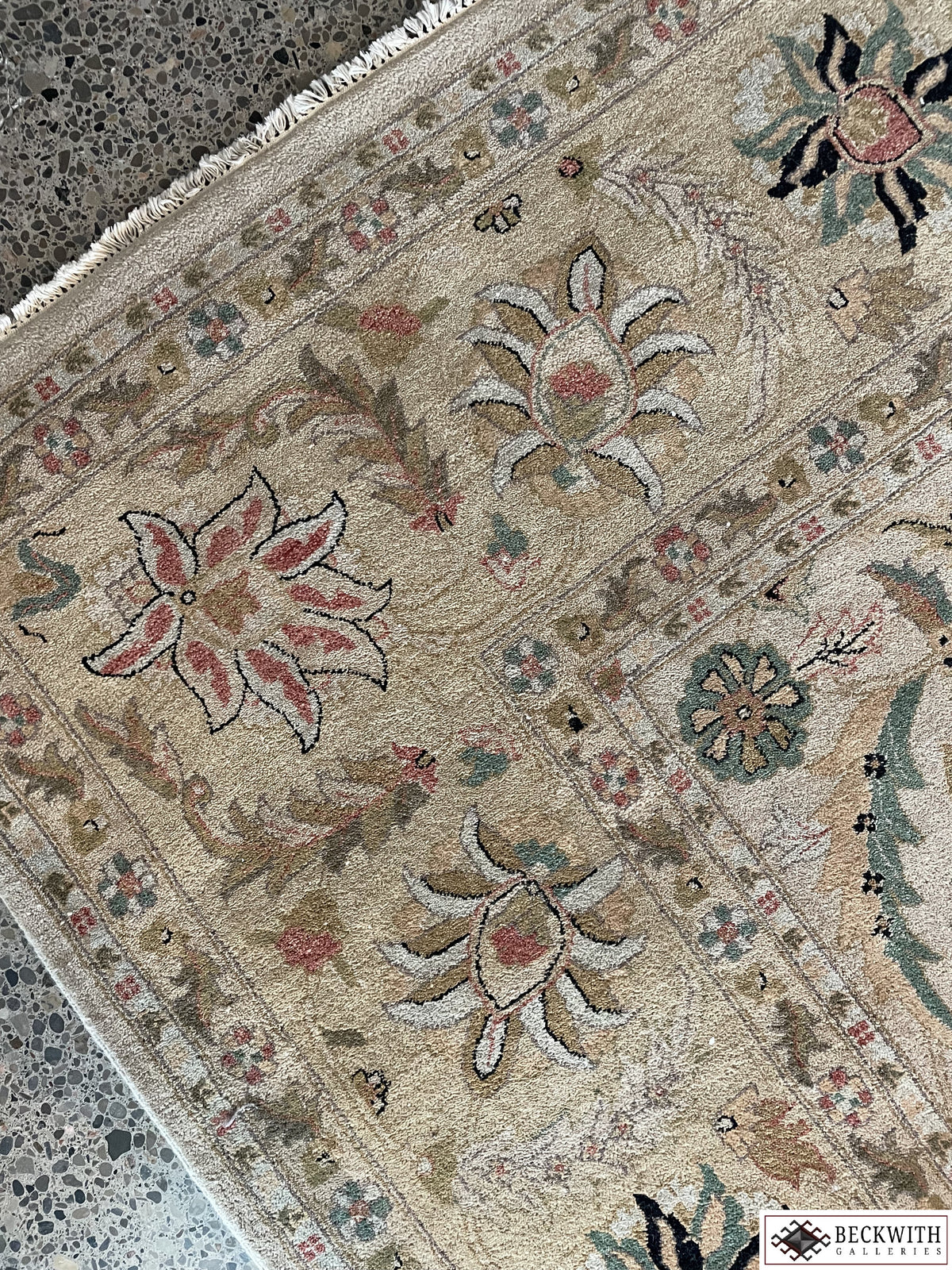 Indo Tabriz Oversize