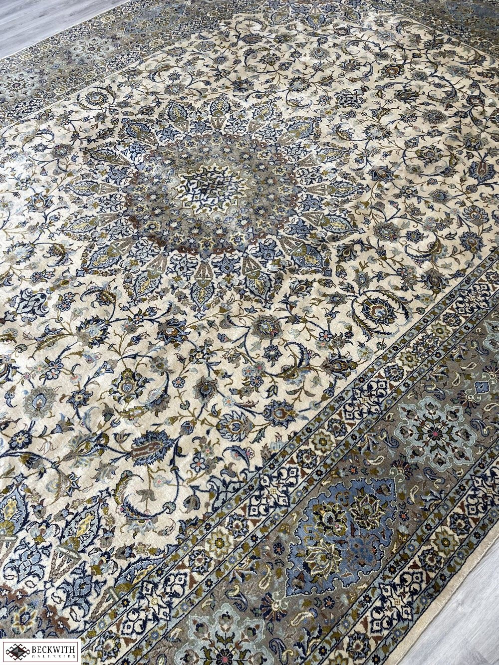 Kashan Oversize