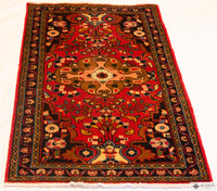 Hamadam 2'4" x 4'4"