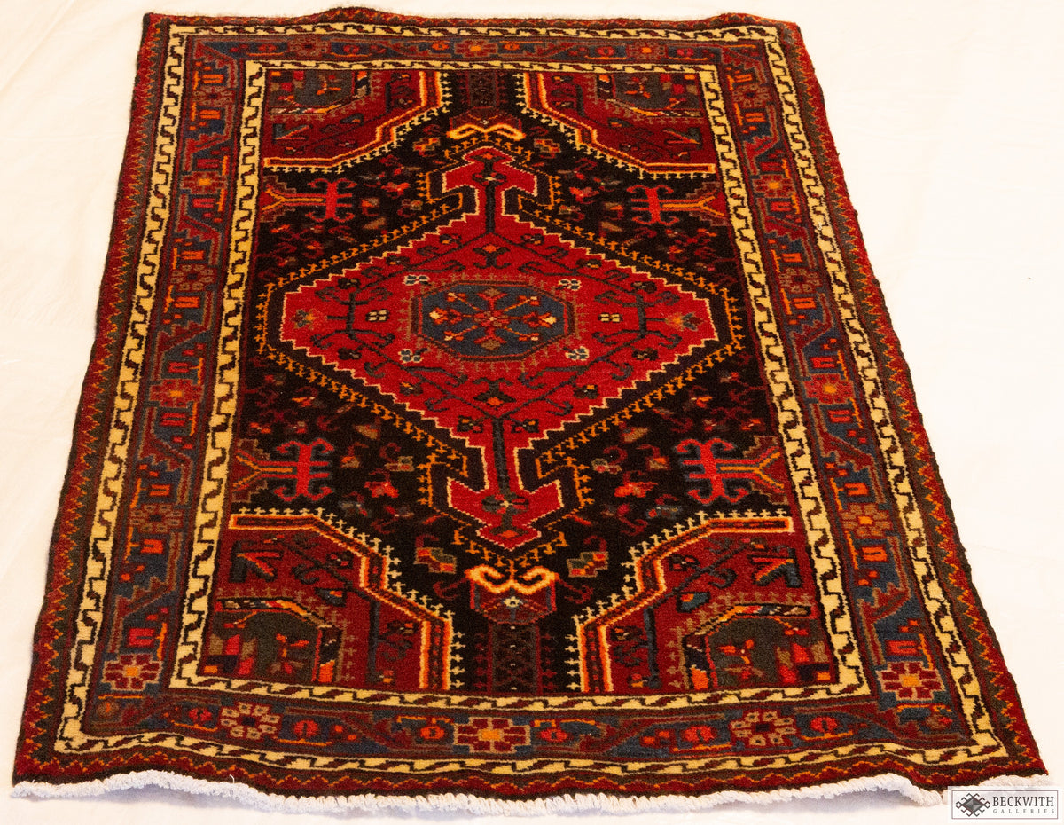 Hamadam 2'8" x 4'0"