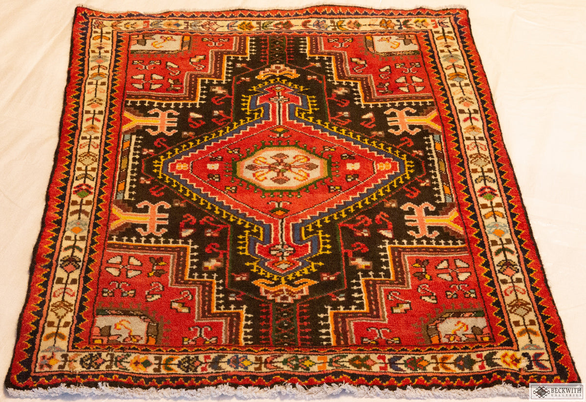 Hamadam 2'10" x 3'9"