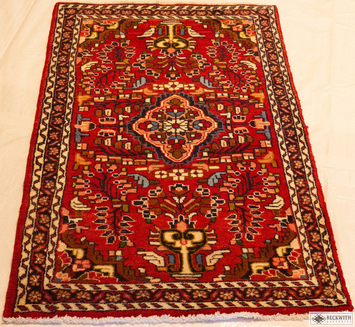 Hamadam 2'4" x 4'2"