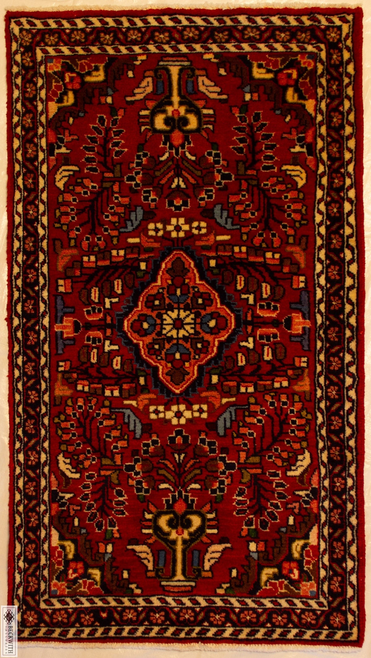 Hamadam 2'4" x 4'2"