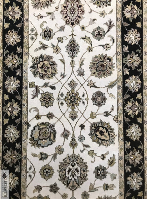 Indo Tabriz 710 X 27 Rug