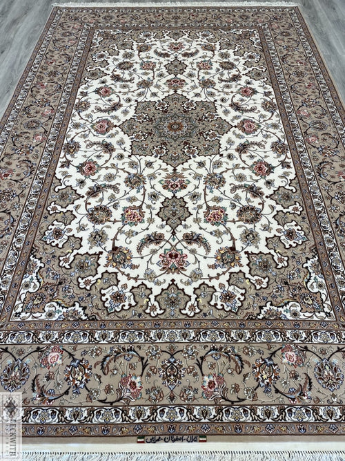 Isfahan 101 X 67 Rug