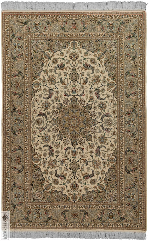 Isfahan Ivory 5X8 Rug