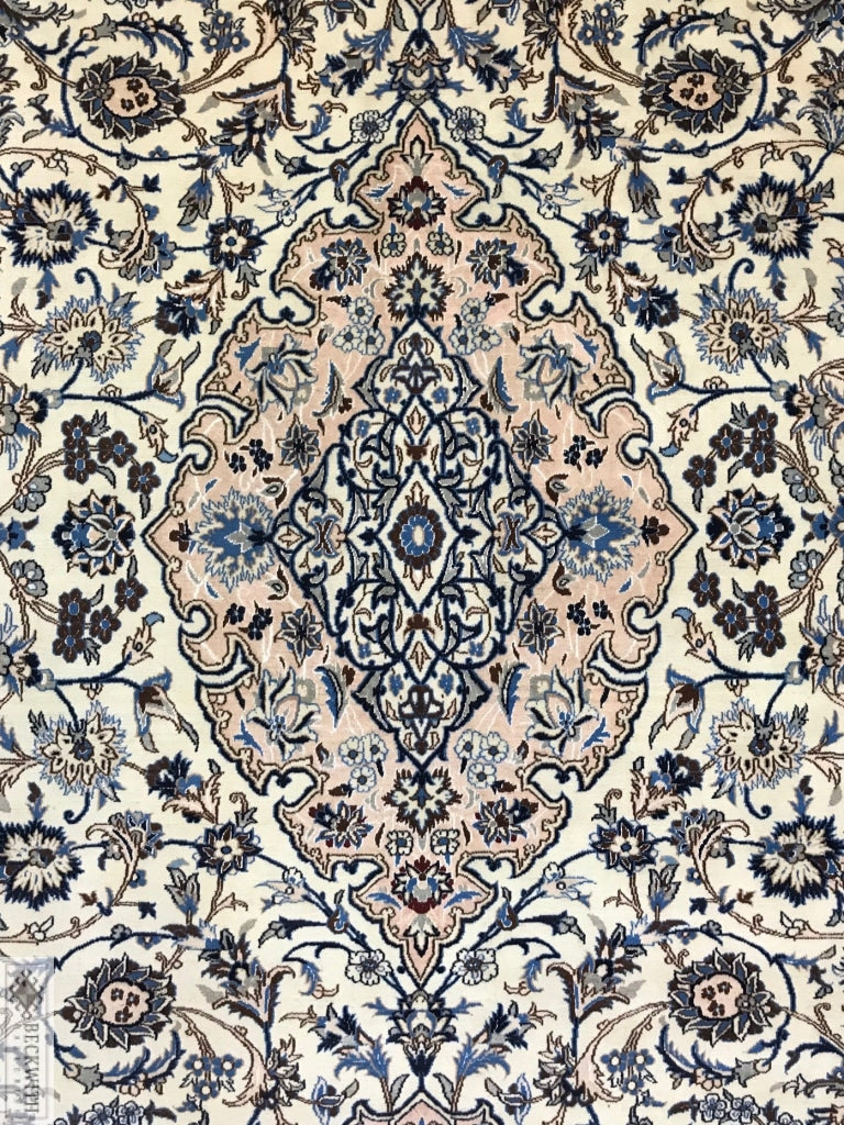 Naeen 131 X 98 Rug