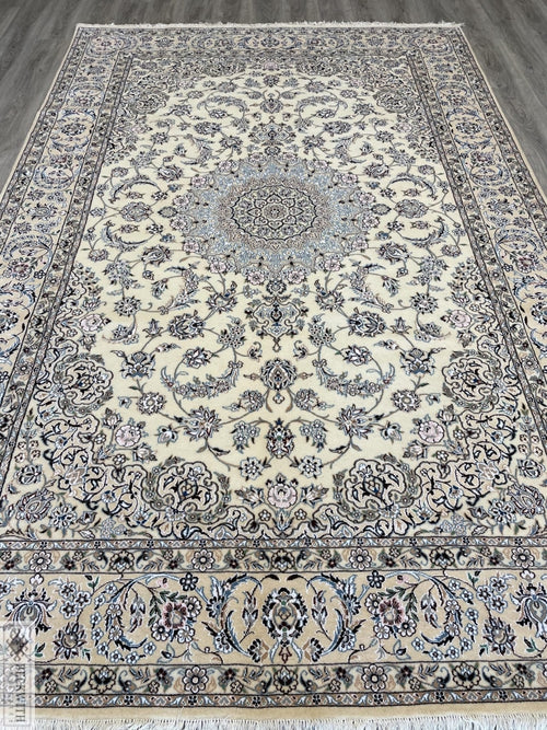 Naeen 910 X 65 Rug