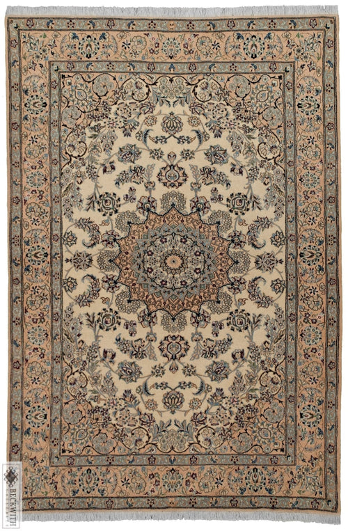 Nain Ivory 5X8 Rug