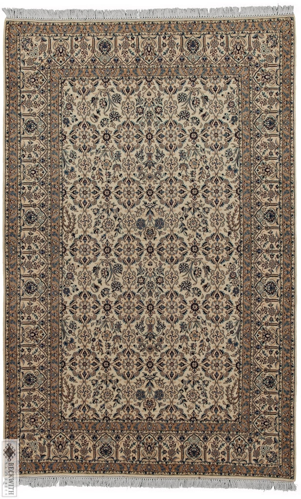 Nain Ivory 6 La 5X7 Rug