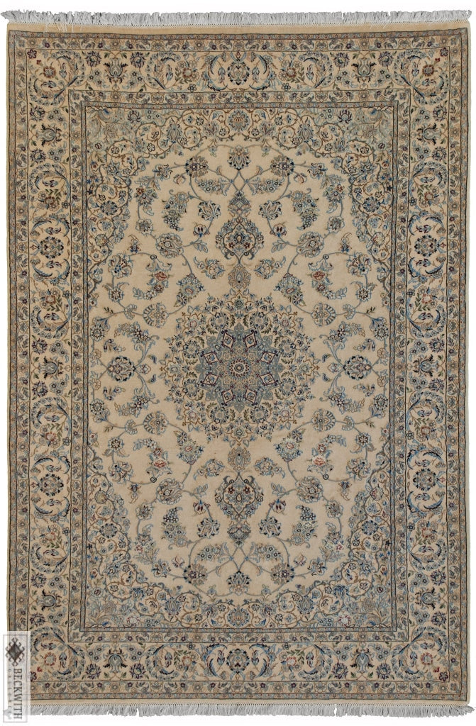 Nain Ivory 7X10 Rug