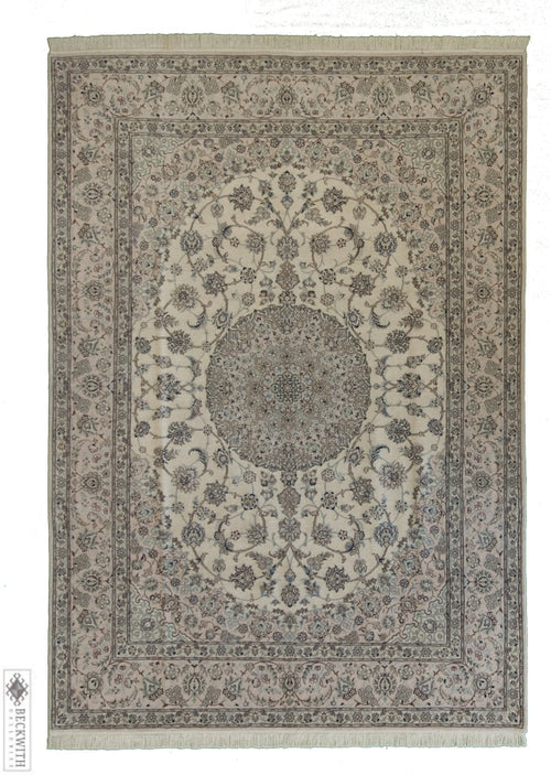 Nain Ivory 8X12 Rug