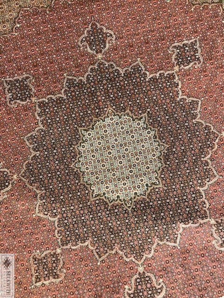 Tabriz Mahi - Round 1211 X Rug