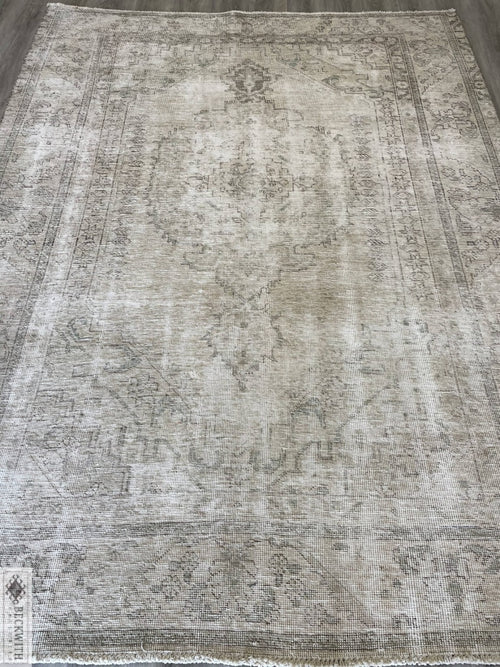 Vintage - 84 X 66 Rug