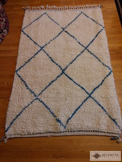 Velcro carpet top side - After