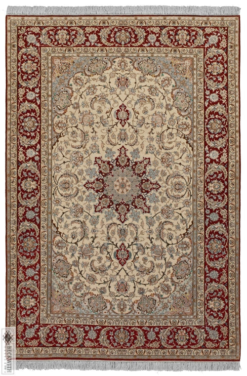 Isfahan Ivory 5X8 Rug